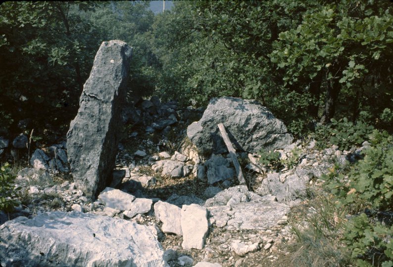 dolmen du colleton 1974